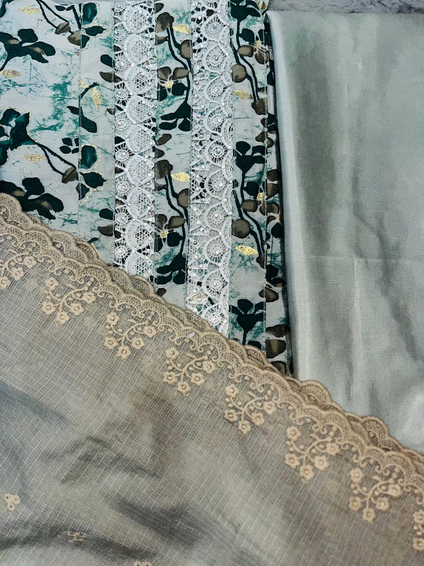 Special Offer: Flat 30% OFF Unstitched Salwar Set