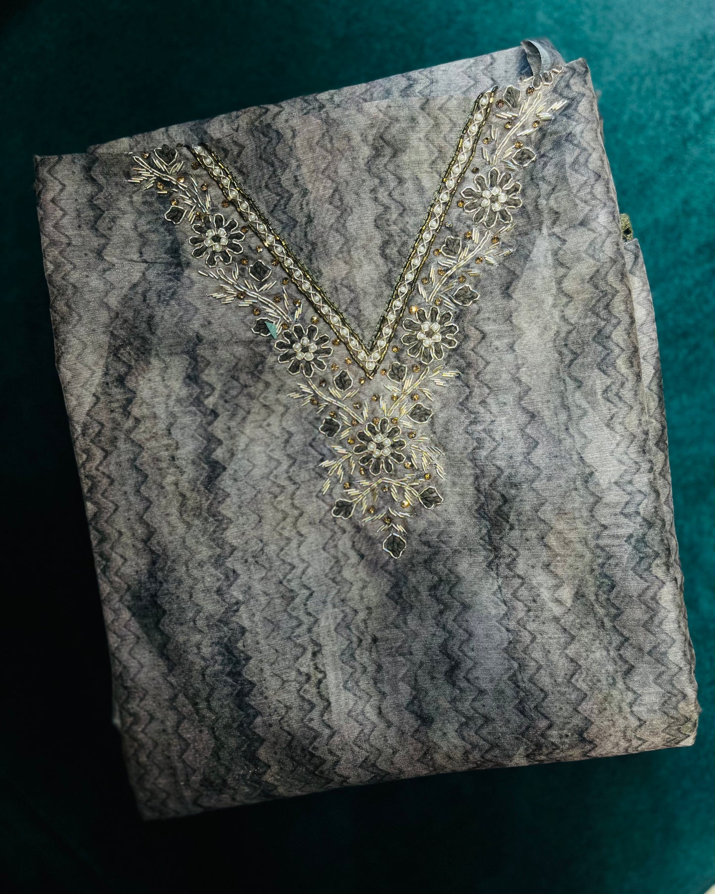 Special Offer: Flat 30% OFF Unstitched Salwar Set