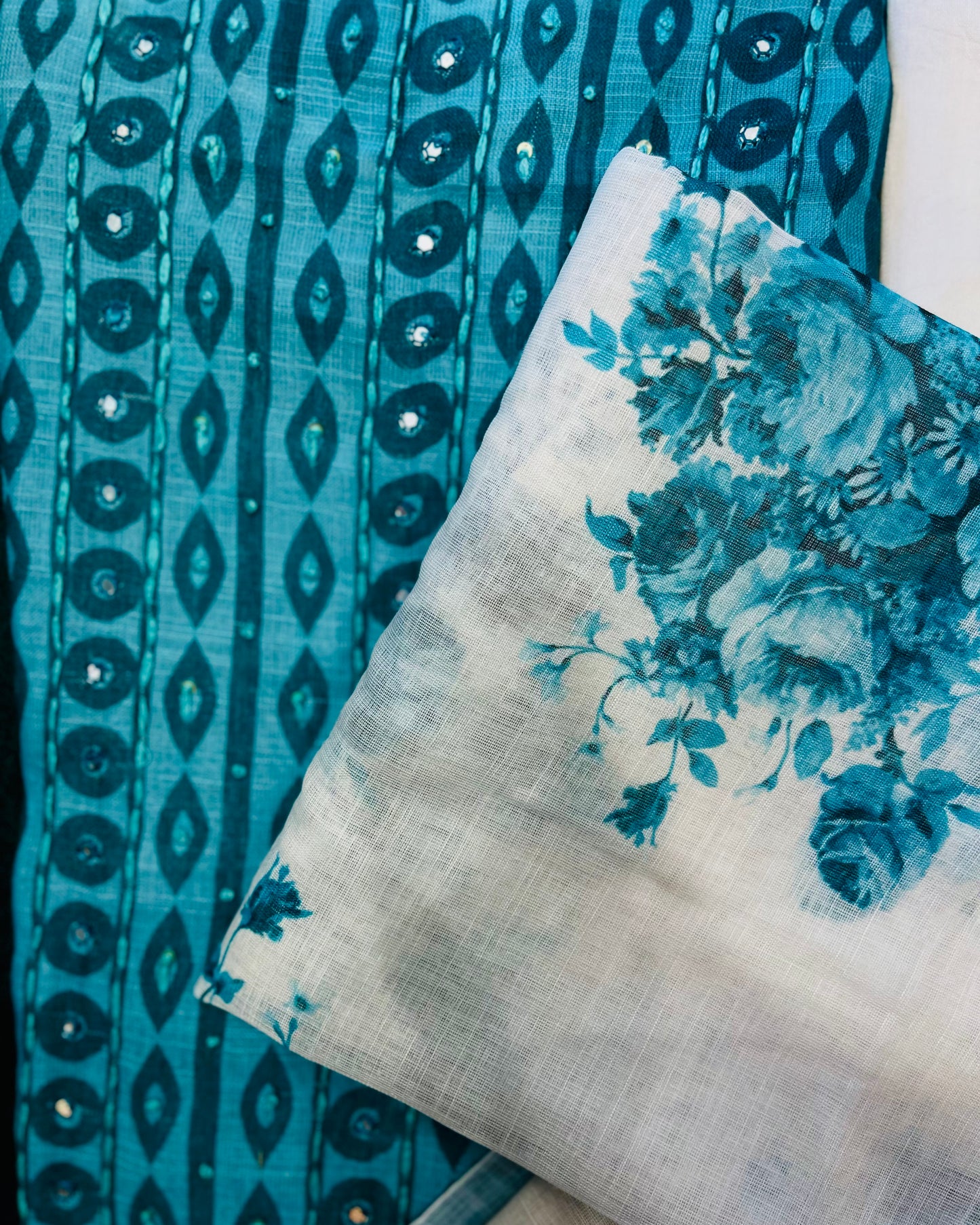 Special Offer: Flat 30% OFF Unstitched Salwar Set