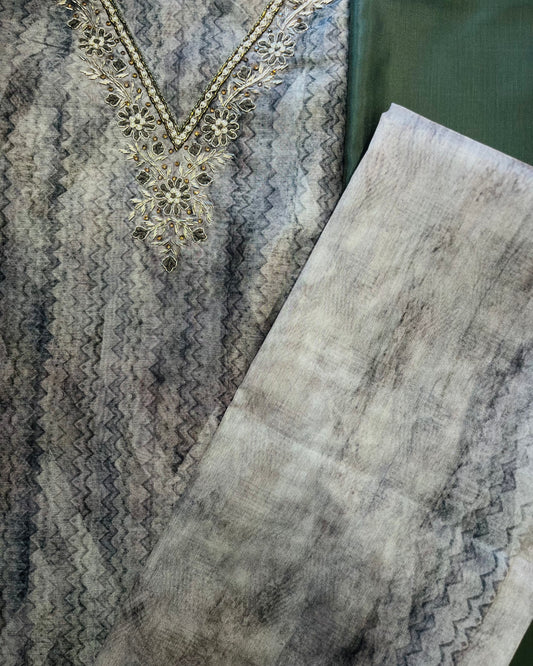 Special Offer: Flat 30% OFF Unstitched Salwar Set