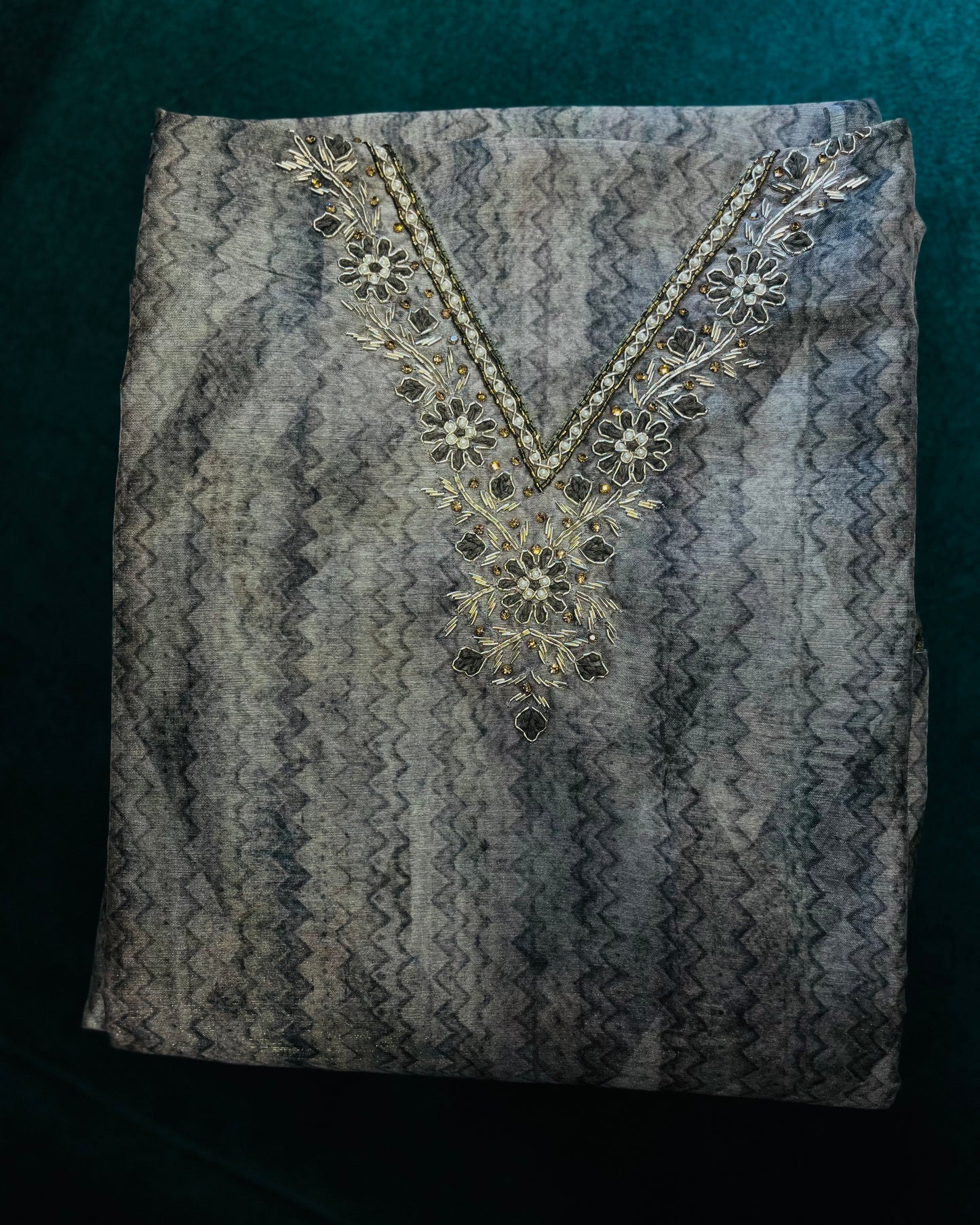 Special Offer: Flat 30% OFF Unstitched Salwar Set