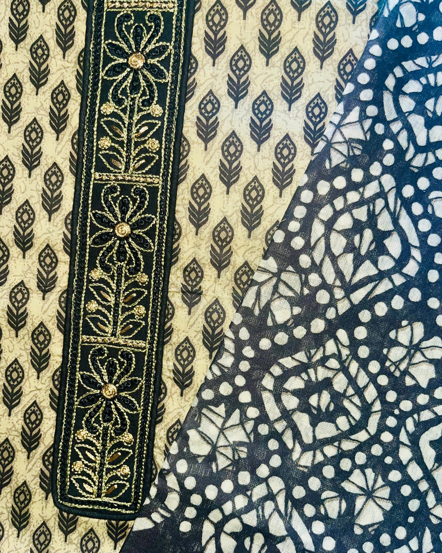 Special Offer: Flat 30% OFF Unstitched Salwar Set