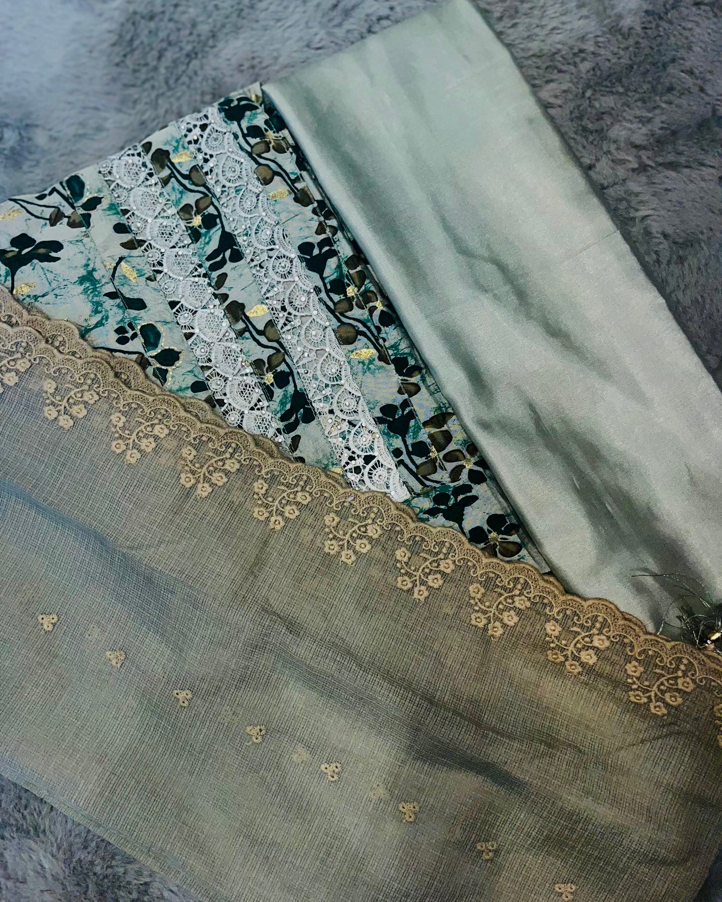 Special Offer: Flat 30% OFF Unstitched Salwar Set