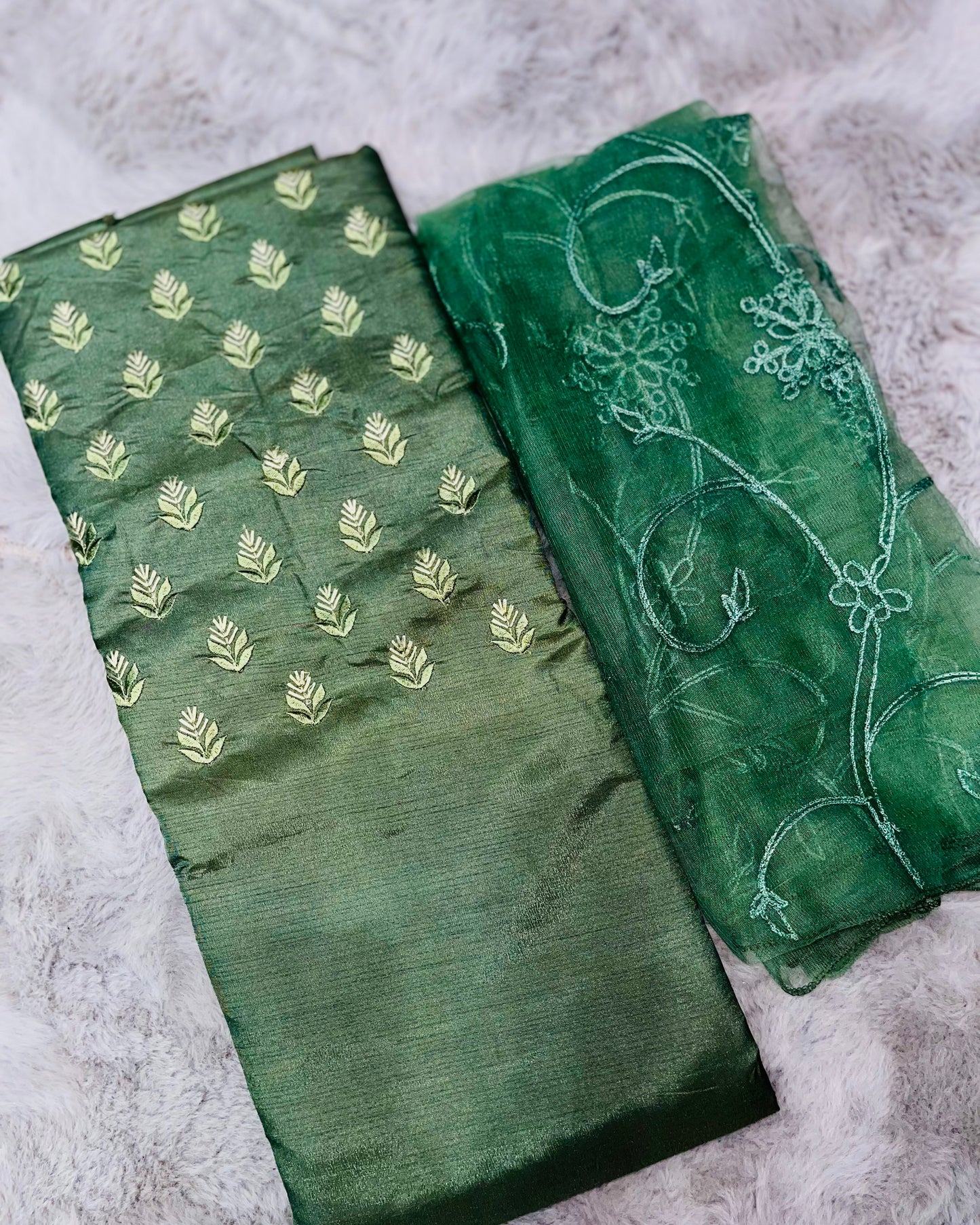 Special Offer: Flat 30% OFF Unstitched Salwar Set