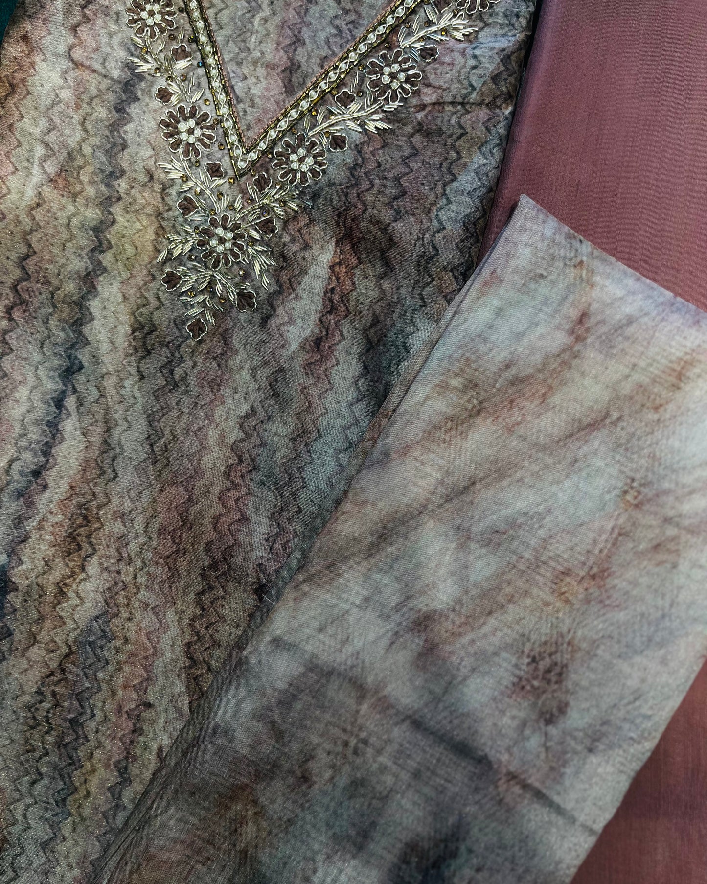 Special Offer: Flat 30% OFF Unstitched Salwar Set