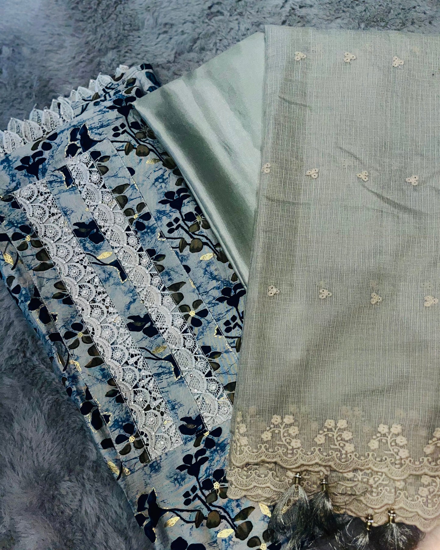 Special Offer: Flat 30% OFF Unstitched Salwar Set